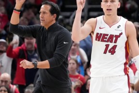 欧博棋牌 -迈阿密热火加时末段状态回暖，志在NBA总决赛名次提升，媒体盛赞，球队文化再被提及的简单介绍