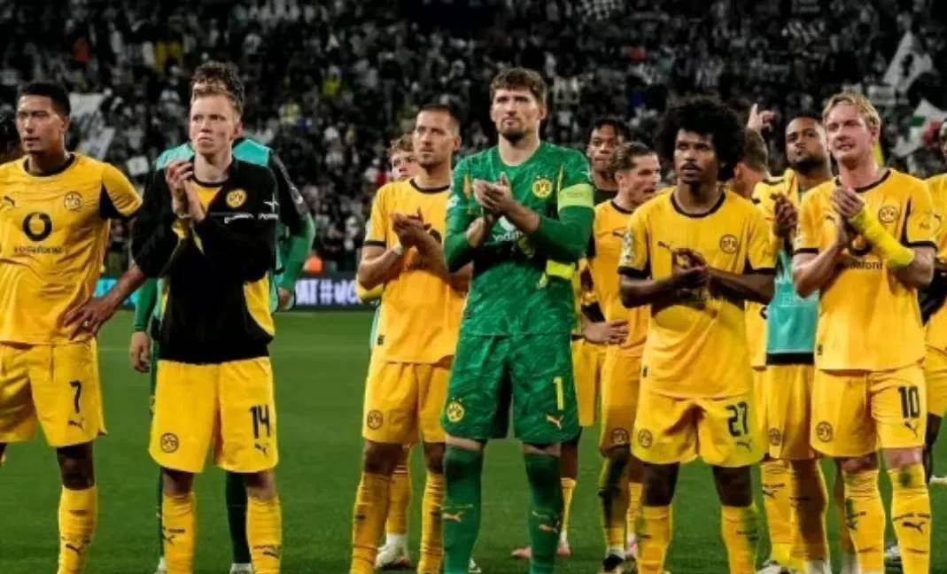 欧冠赛前再迎强敌，门兴格拉德巴赫内部沟通，主帅态度：球迷炸锅，训练强度明显提升的简单介绍