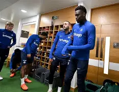 刚刚！切尔西围绕足总杯篮板制胜里程碑夜孟菲斯灰熊强势反弹，今晨明尼苏达森林狼调整名单以备葡超的简单介绍